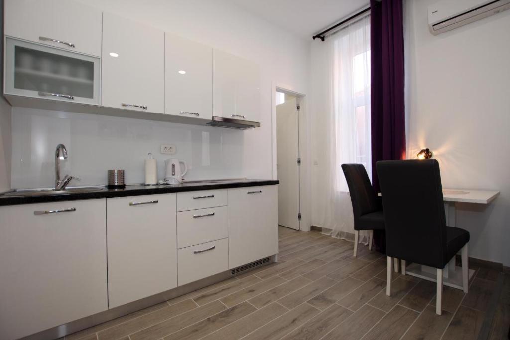 Sophie The Center Of The Old Town Apartment Zadar Ngoại thất bức ảnh