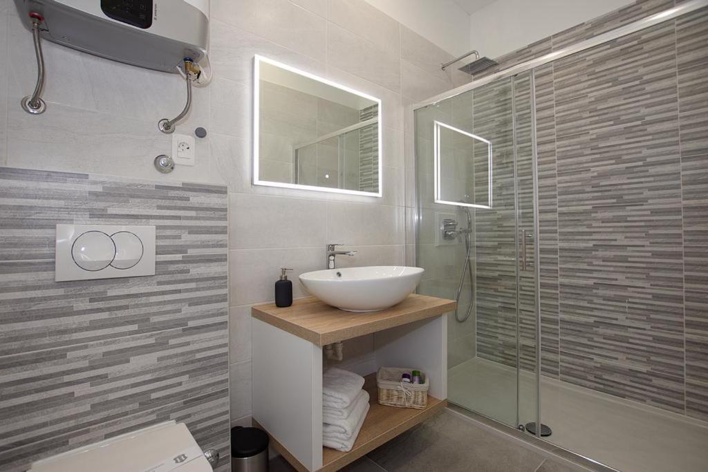 Sophie The Center Of The Old Town Apartment Zadar Ngoại thất bức ảnh
